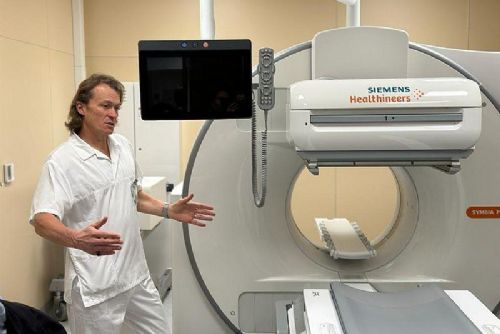 Foto: Oddělení nukleární medicíny v karlovarské nemocnici se pyšní jedinečným diagnostickým přístrojem v republice