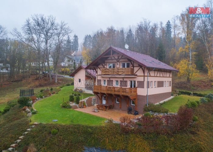 Prodej, rodinný dům 6+2, 300 m2, Tisová v Krušných horách