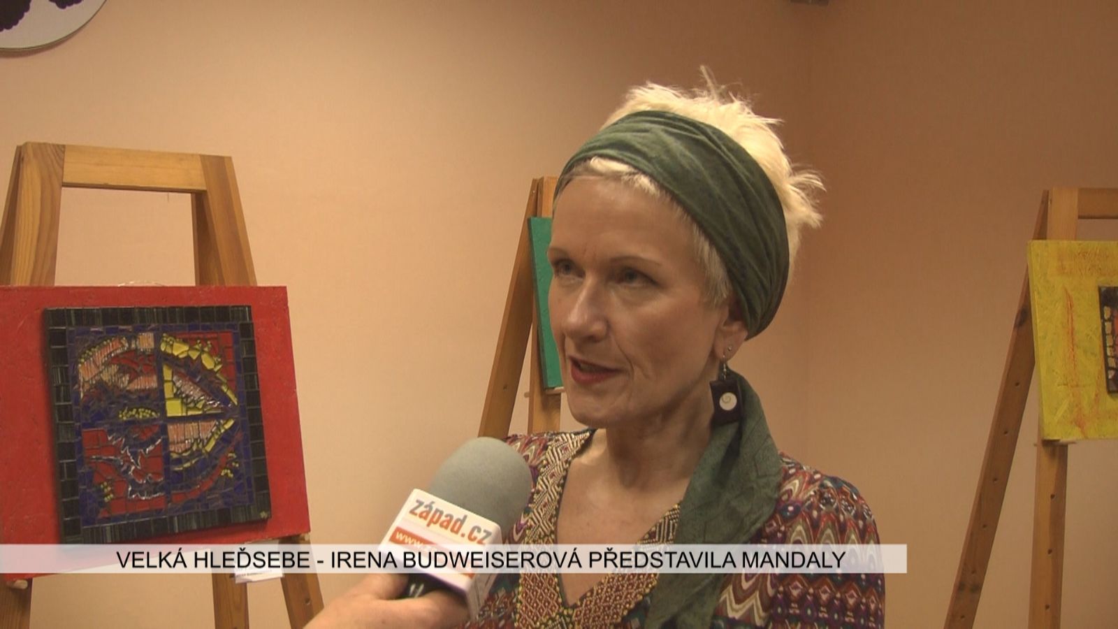 Velká Hleďsebe: Irena Budweiserová představila mandaly (TV Západ)