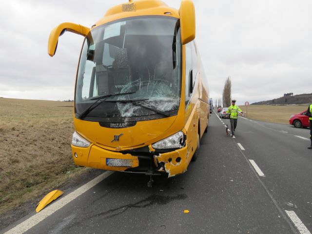 obrázek: Verušičky: Nehodu na šestce zavinil řidič autobusu
