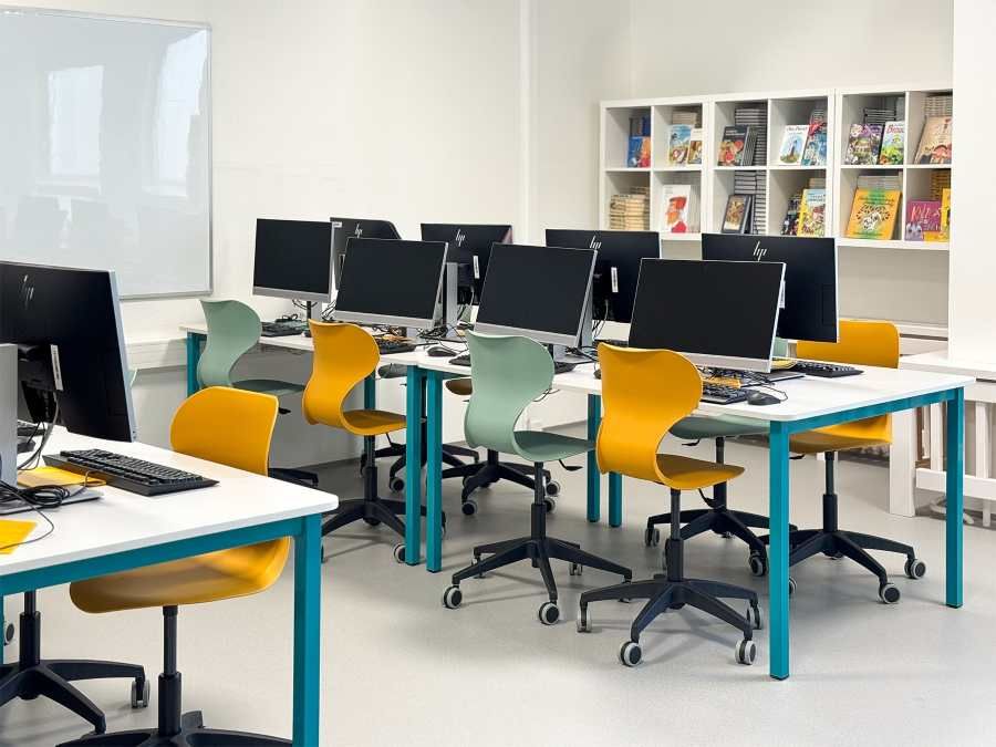 Když školní nábytek inspiruje