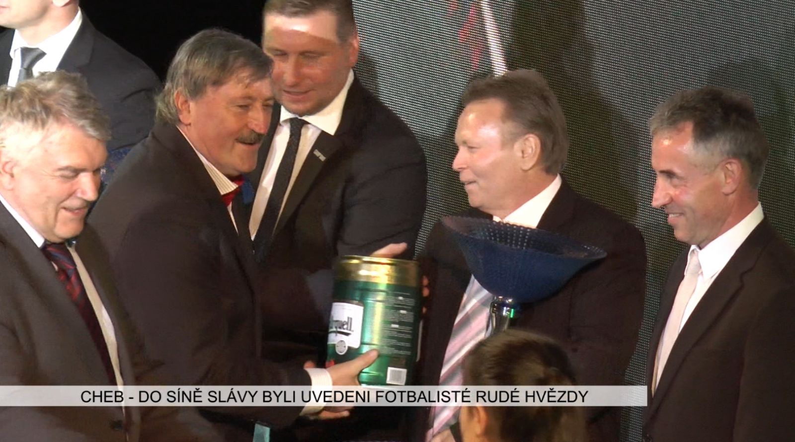 Cheb: Do síně slávy byli uvedeni fotbalisté Rudé Hvězdy (TV Západ)
