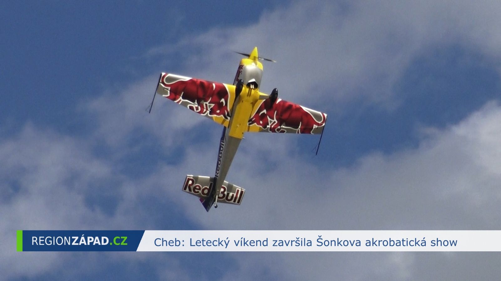 Cheb: Letecký víkend završila Šonkova akrobatická show (TV Západ)