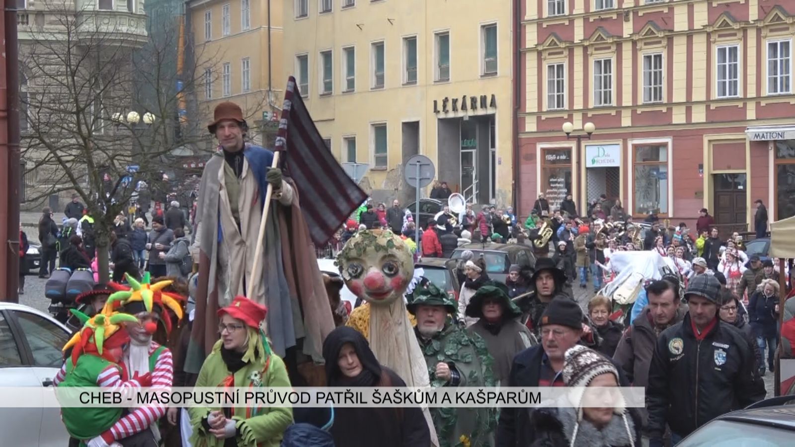 Cheb: Masopustní průvod patřil šaškům a kašparům (TV Západ)