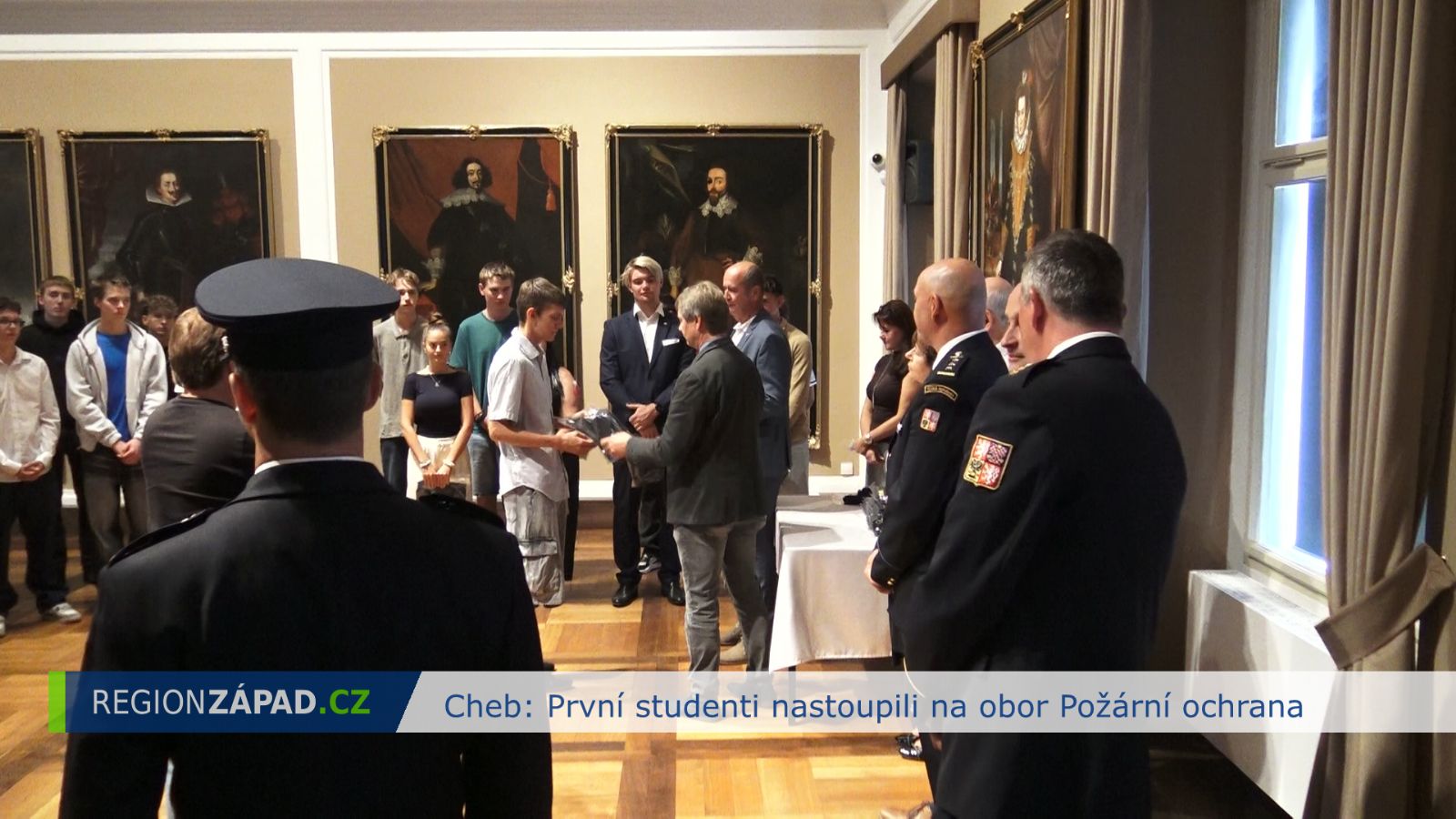 Cheb: První studenti nastoupili na obor Požární ochrana (TV Západ)