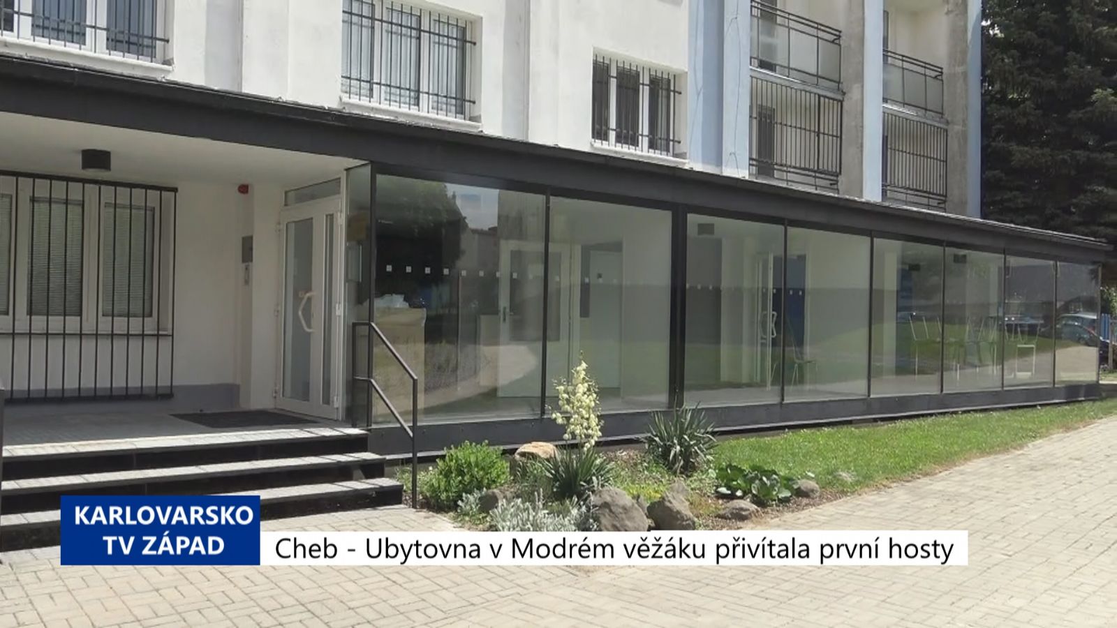 Cheb: Ubytovna v Modrém věžáku přivítala první hosty (TV Západ)