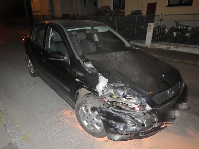 obrázek: Mariánské Lázně: Pod vlivem alkoholu naboural zaparkované auto