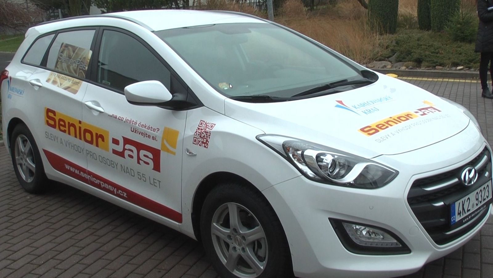 S propagací Senior Pasů pomůže speciálně polepený automobil