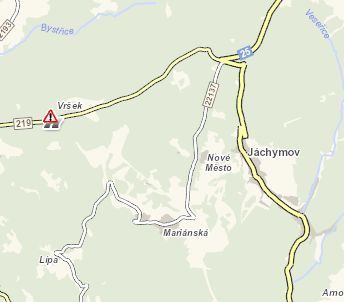 Abertamy, Jáchymov: Dva padlé stromy přes vozovku
