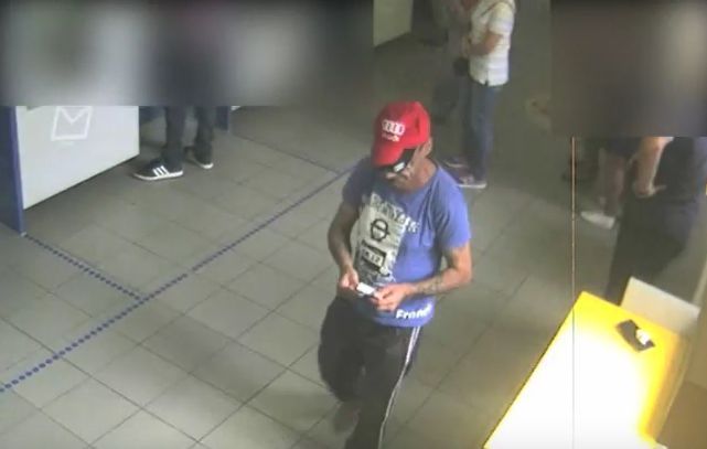 Aš: Policie pátrá po muži z videozáznamu