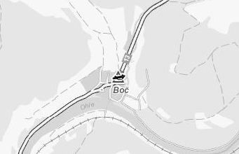 Boč: Osobní vozidlo narazilo do dopravní značky