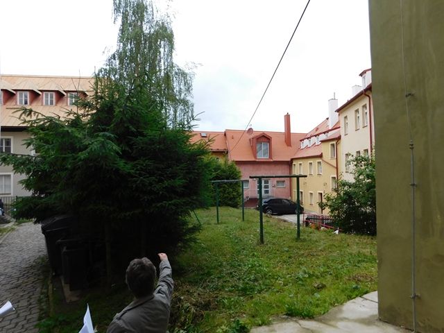 obrázek: Cheb: Dnes byly zahájeny stavební práce na vnitrobloku Růžový kopeček