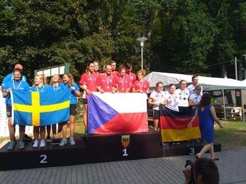 Cheb: Minigolfovým areálem včera zněla česká hymna
