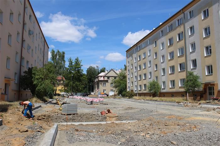 obrázek: Cheb: Na Spáleništi se rekonstruují ulice V Zahradách a Kosmonautů
