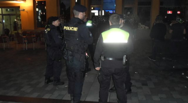 Cheb: O víkendu se ve městě konala policejní akce Úklid