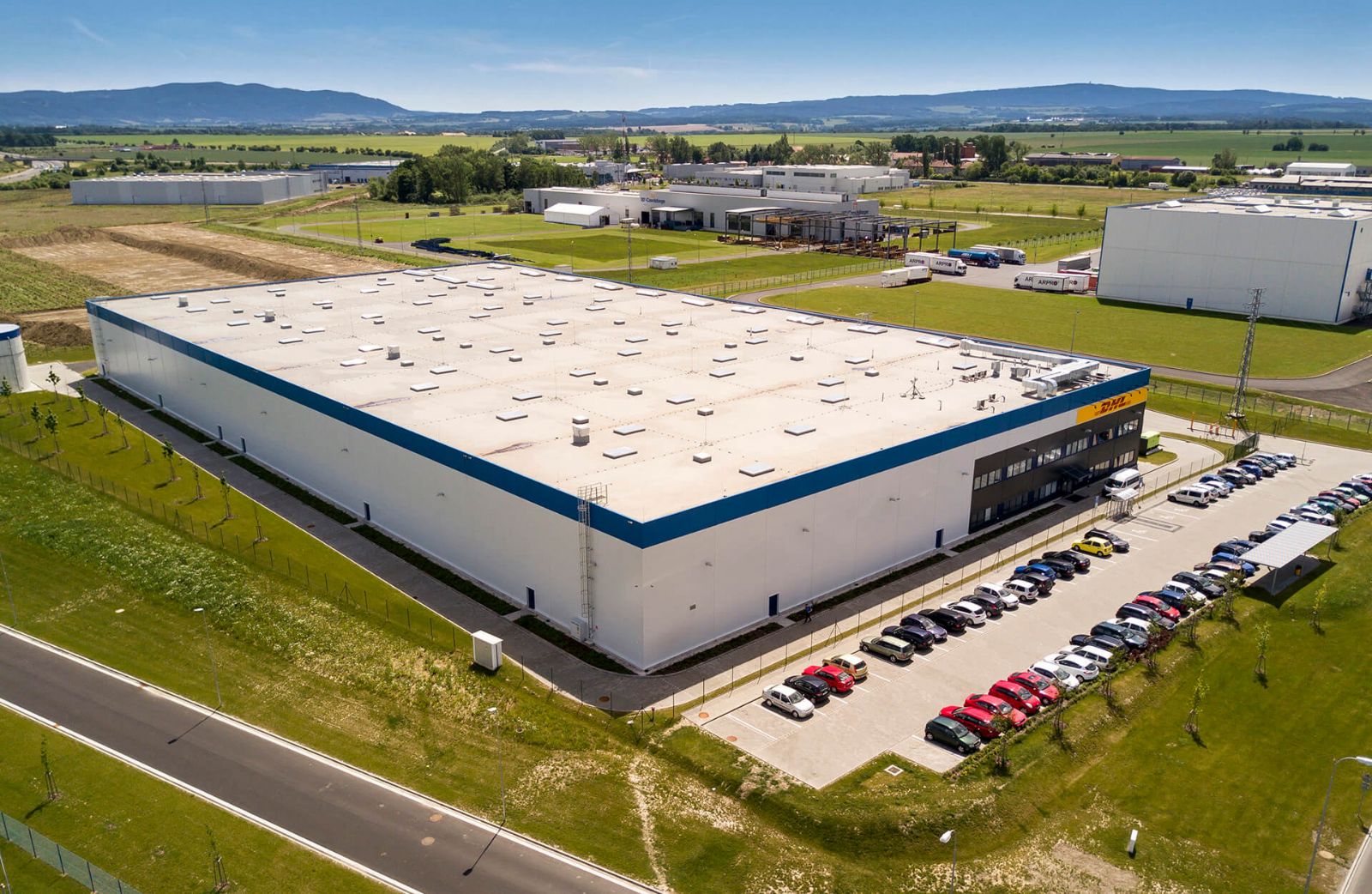 Cheb: Rozšířená budova DHL bude mít hodnotu 800 milionů korun