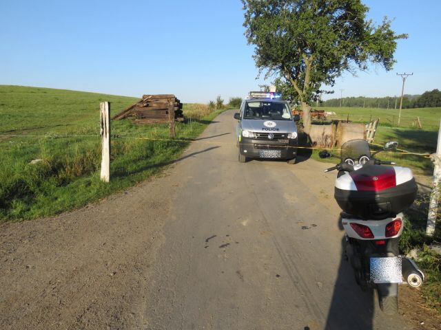 Děpoltovice: Nepřizpůsobil rychlost a upadl s motocyklem na zem