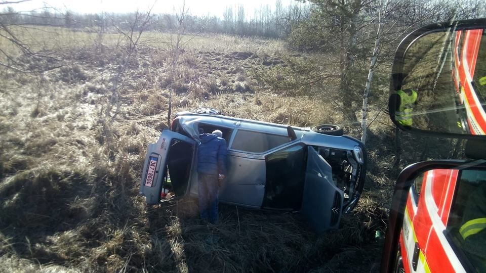 obrázek: Habartov: Hasiči dnes zasahovali u nehody osobního vozidla