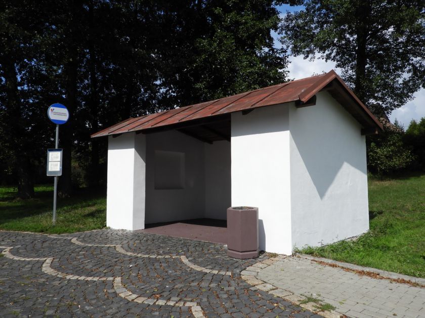 Hranice: Zastávky dostaly nový kabát