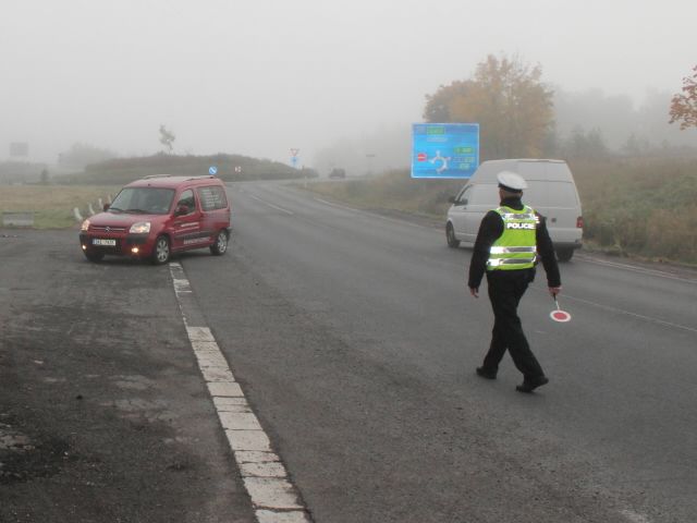 obrázek: Karlovarsko: Během bezpečnostní akce policisté zkontrolovali na tři stovky vozidel