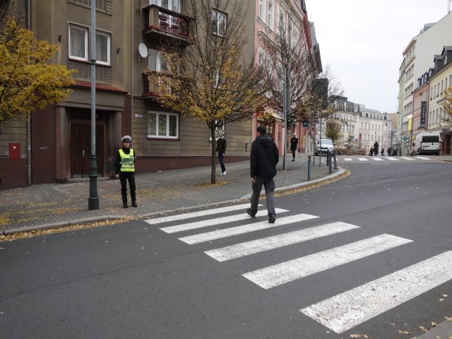 obrázek: Karlovarsko: Policisté se při dopravní akci zaměřili na chodce