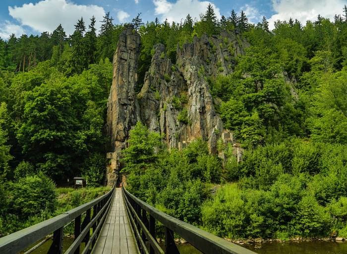 Karlovarský kraj získal pozemek u Svatošských skal