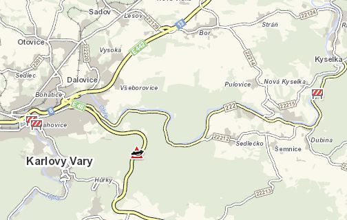 obrázek: Karlovy Vary: Bezpečnost silničního provozu ohrožuje odstavené vozidlo