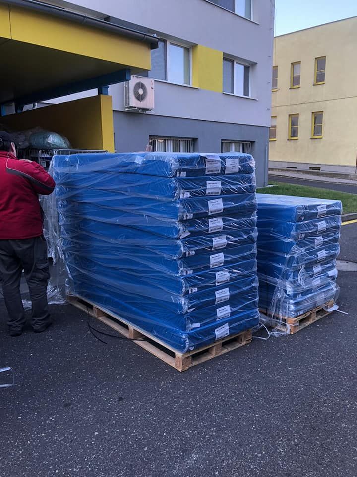 Karlovy Vary, Cheb: Nové matrace v nemocnicích 