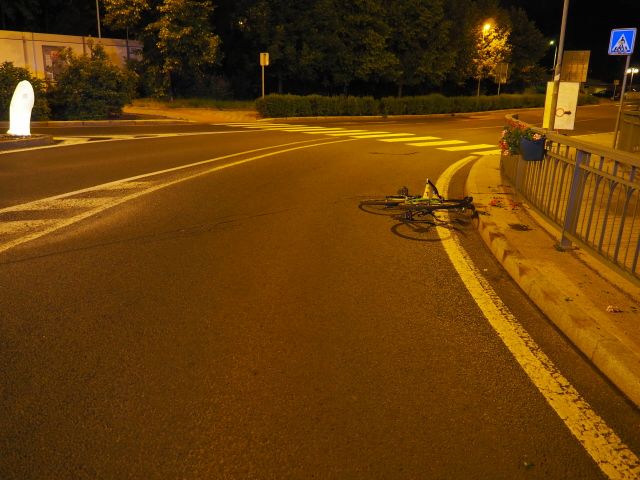 Karlovy Vary: Dva cyklisté pod vlivem alkoholu spadli z kola