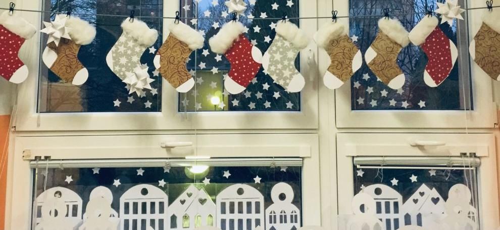 Karlovy Vary: Nejhezčí vánoční okno má družina ZŠ Truhlářská