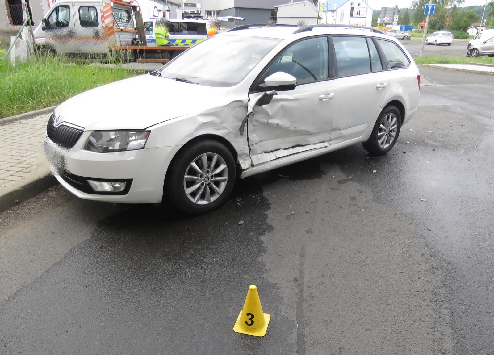 obrázek: Karlovy Vary: Pod vlivem alkoholu způsobil dopravní nehodu