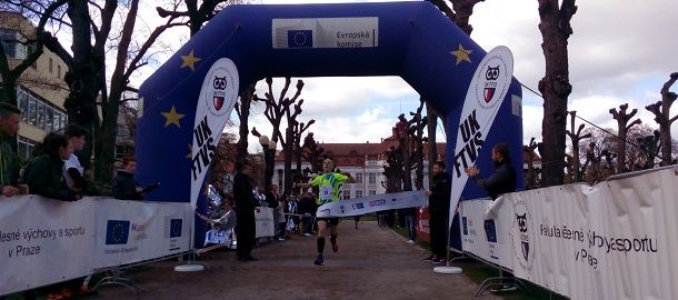 Karlovy Vary: Pro účast ve finále Juniorského maratonu si doběhli gymnazisté z Chebu a Sokolova 