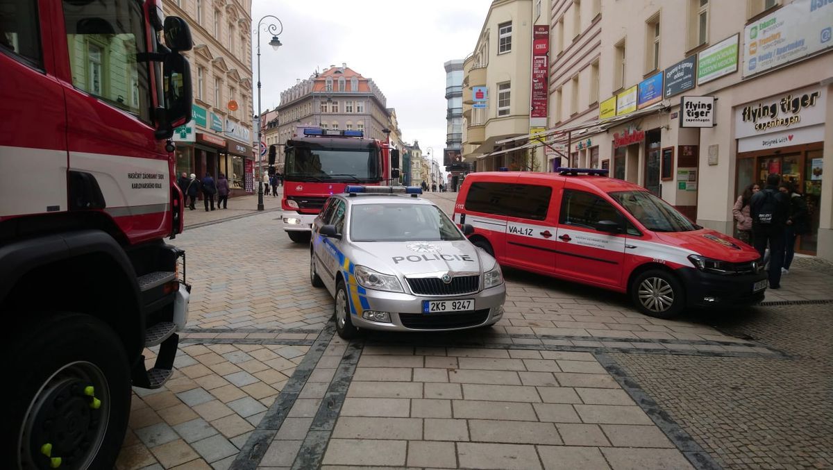 Karlovy Vary: Včerejší požár v prodejně potravin