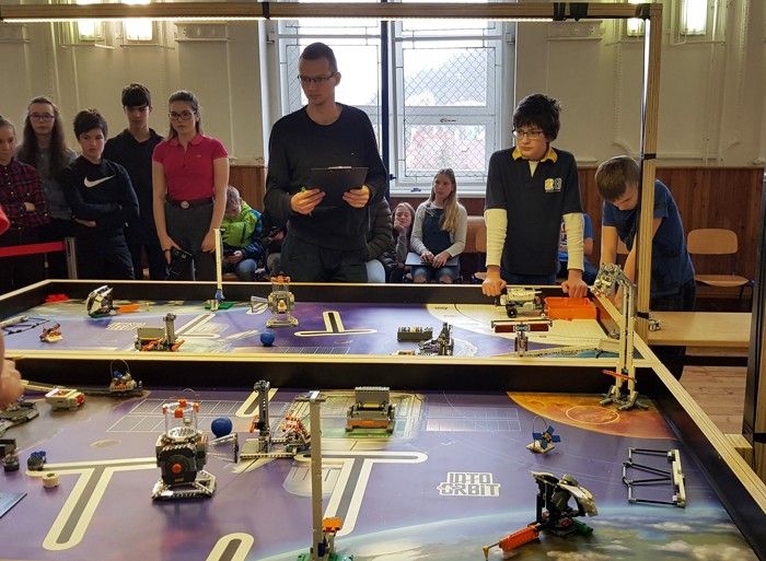obrázek: Karlovy Vary: Ve městě se konala První liga robotiky