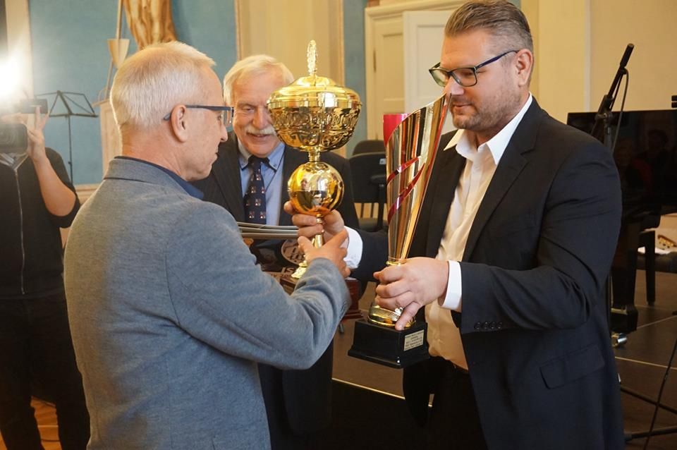 obrázek: Kraj ocenil nejúspěšnější žáky a školy