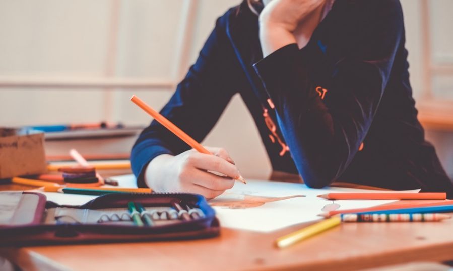 Kraj vyhlašuje literární soutěž pro žáky středních škol v regionu