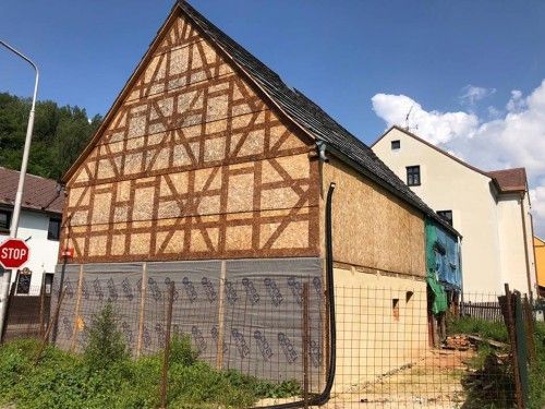 Kraslice: Záchrana historické hrázděnky pokračuje