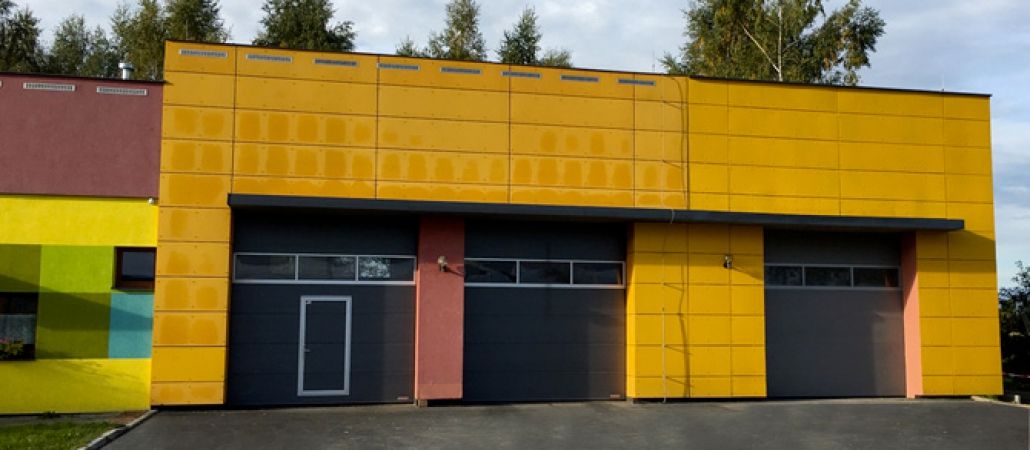 Krásná: Přístavba výjezdových garáží dobrovolných hasičů je hotová