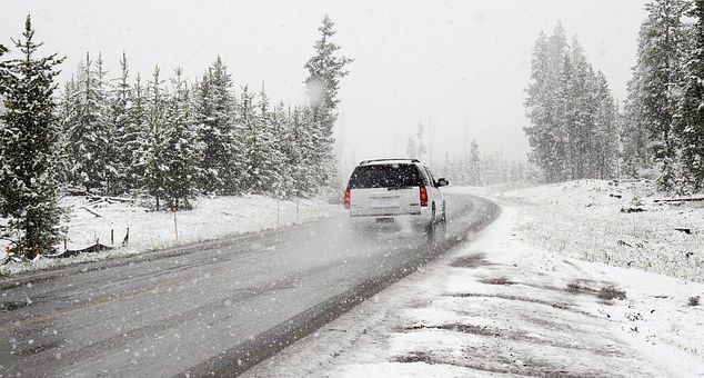 obrázek: Meteorologové varují. Pozor na ledovku a silný vítr