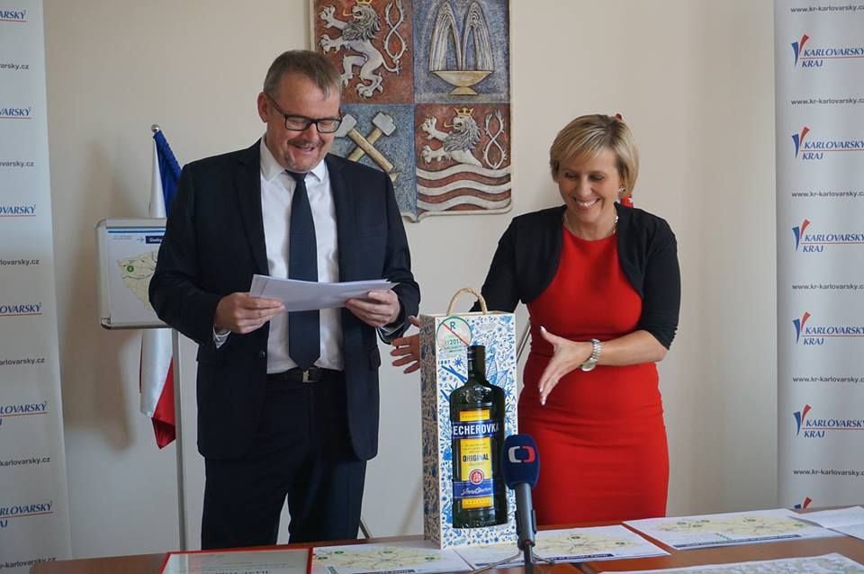 Od nového roku se po šestce bude jezdit bez známky