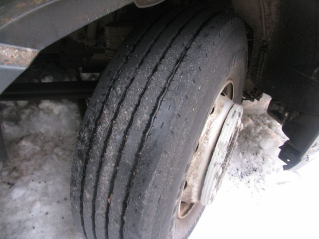 Policie v rámci prevence upozorňuje na zimní pneumatiky