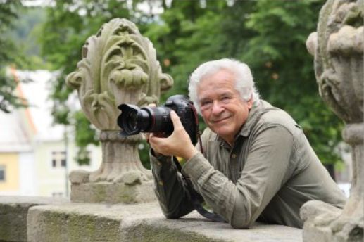 Putovní výstava fotografií – Mezinárodní pěvecká soutěž očima Jana Boreckého
