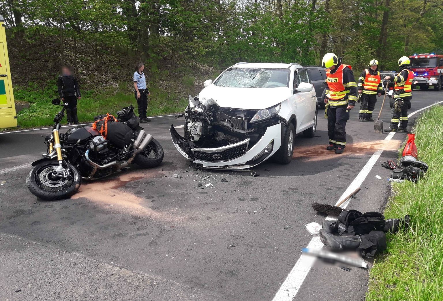 Region: U tří ze sedmi víkendových nehod figurovaly motorky