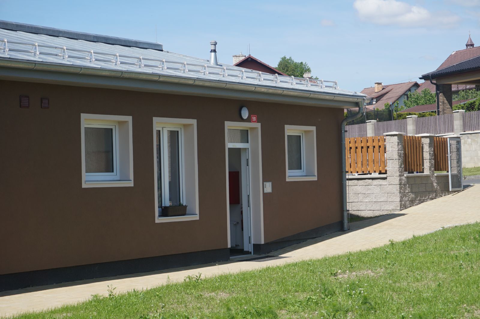 Skalná: Kraj nechal vybudovat dvojdomek pro osoby s hendikepem