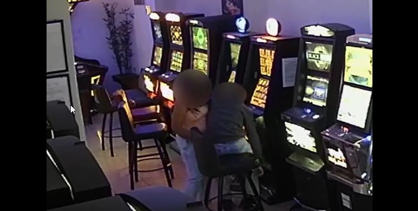 Sokolov: Okradla spícího muže