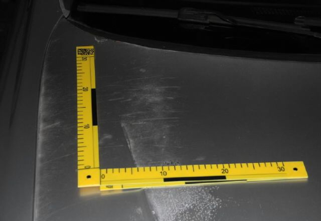 obrázek: Sokolov: Poškodil lak na cizím vozidle
