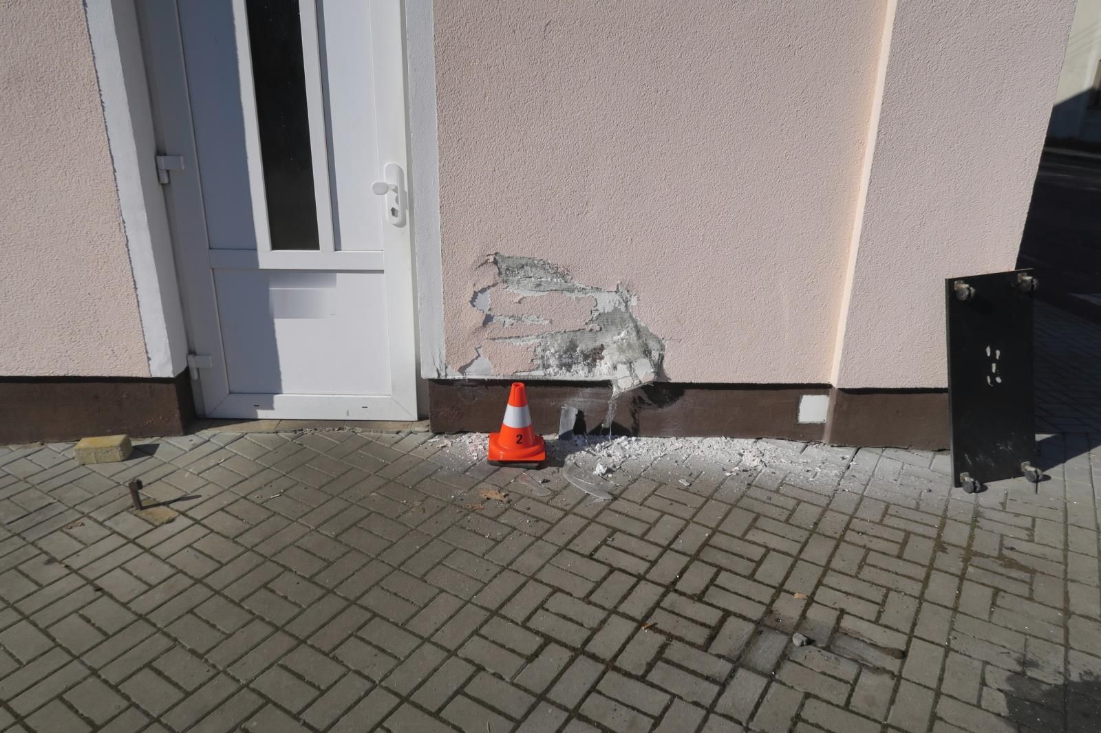 Sokolovsko: Spletla si nejen brzdu s plynem. Škoda 60 tisíc