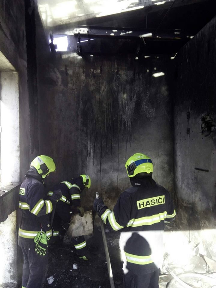 Střížov: V sobotu hořelo v bývalém statku