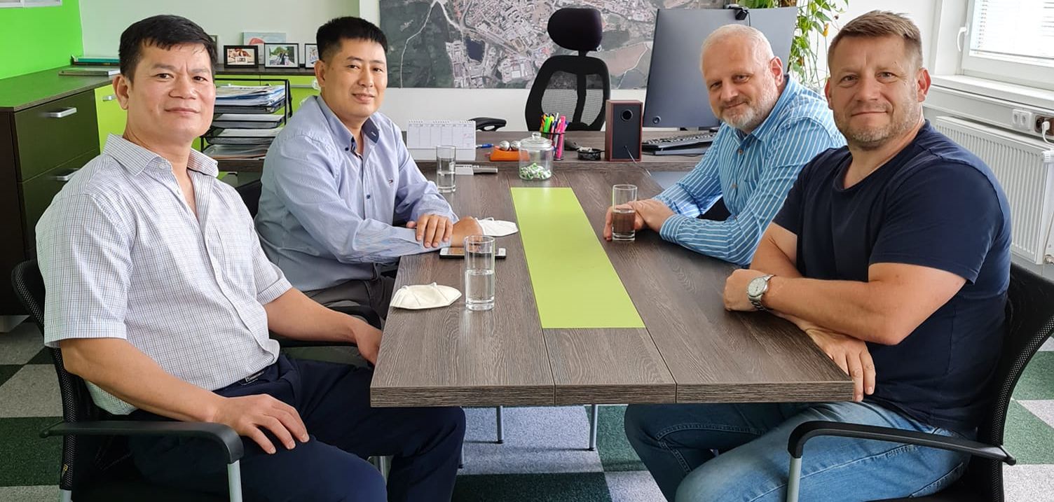 obrázek: Vietnamská komunita ze Sokolova pomáhá Moravě