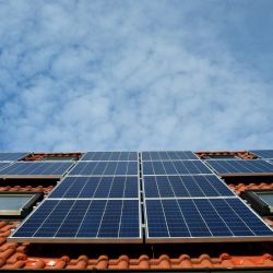 Využijte akci firmy GALIMED na sety pro stavbu solárních elektráren se zárukou výkonu až 30 let!